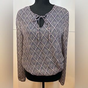 Forever 21 Boho Peasant Smocked Waist Tie Neck Geometric Blouse Size Medium